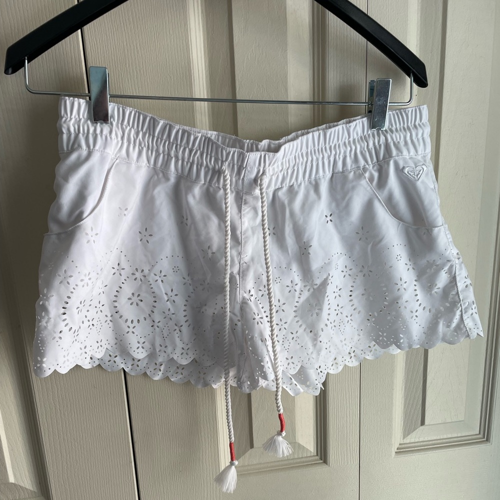 Roxy white laser cut out board shorts